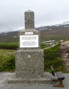 Sowjetdenkmal am Polarkreis- Ausschnitt